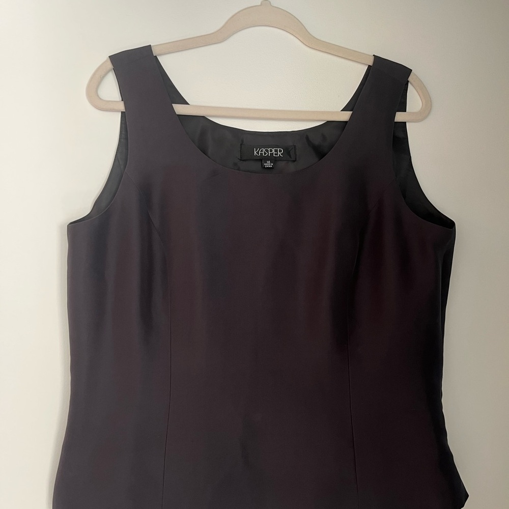 Kasper Women's Black Silk Sleeveless Top (size 14)